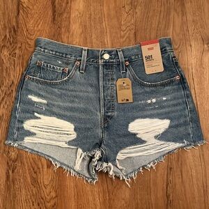 NWT Levi’s 501 Shorts